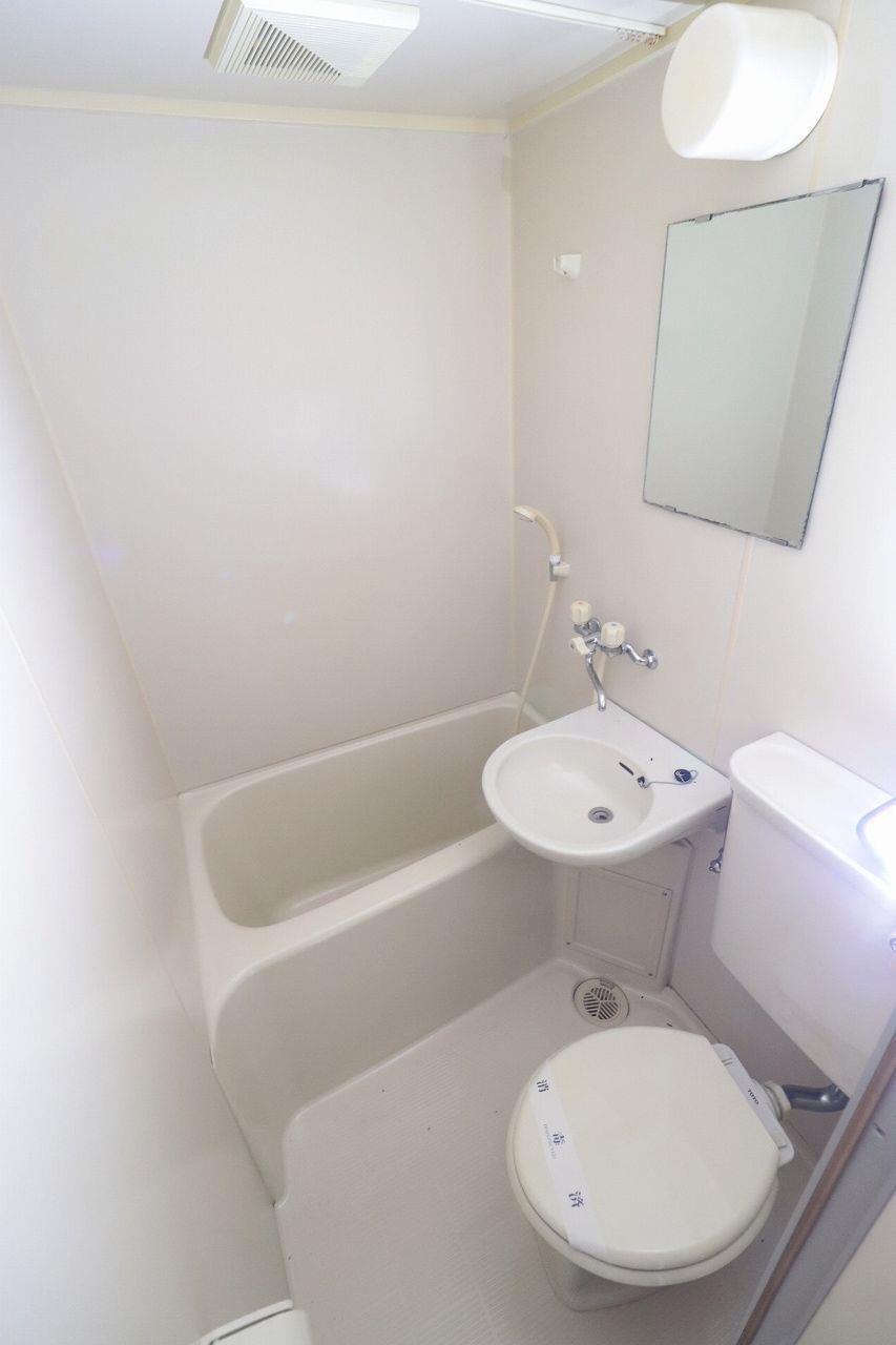 バス・シャワールーム　バス