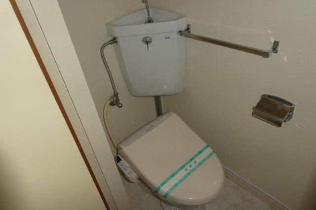 トイレ　ウォシュレット