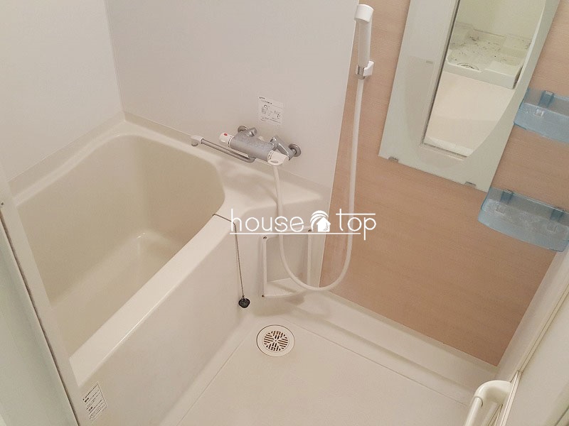 バス・シャワールーム　ゆったりとした浴槽です！！