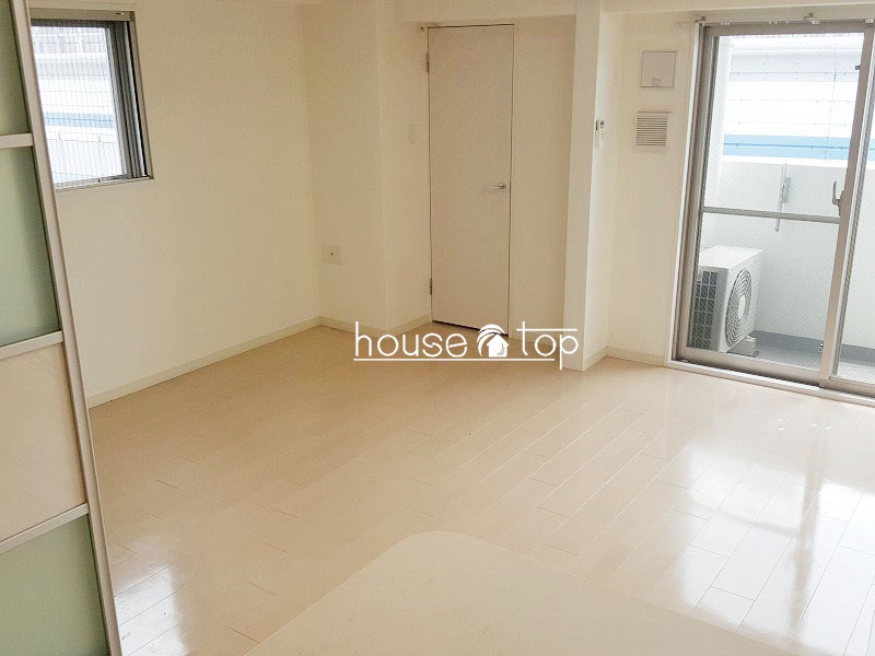 居室・リビング　可動式扉なので開けておくと広く使えますよ！