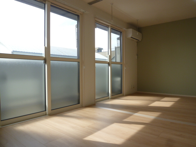 居室・リビング　日当り良好です