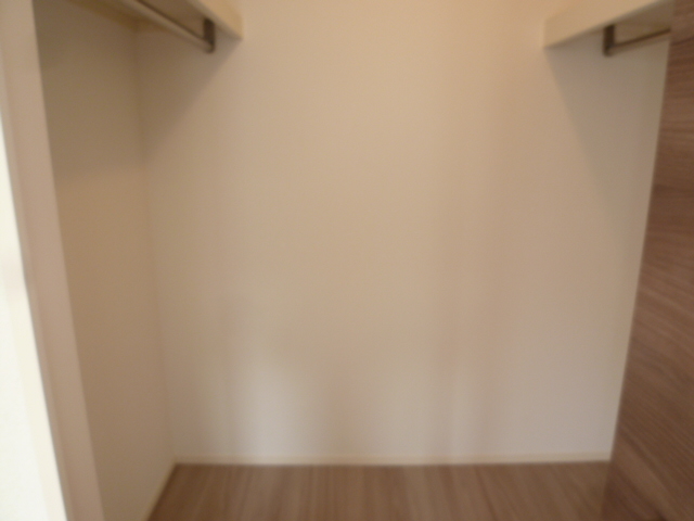 収納　ウォークインクローゼットで収納たっぷり