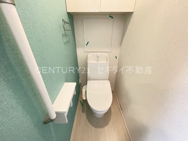 トイレ　温水洗浄暖房便座