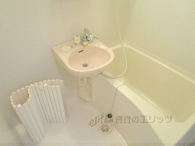 バス・シャワールーム　風呂