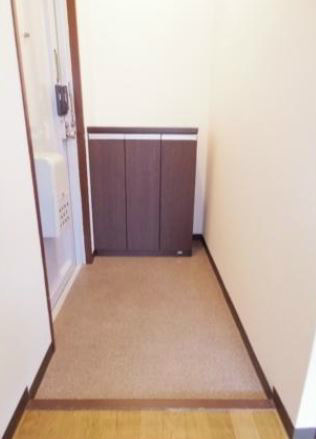 玄関　※他部屋参照