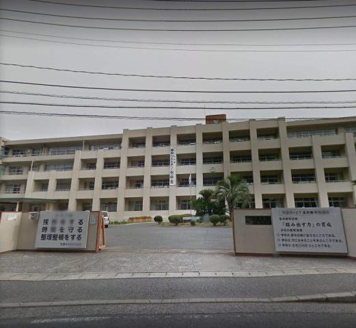 中学校　竹原中学校（中学校）まで840m