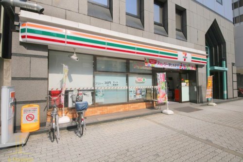 コンビニ　セブンイレブン 大阪天満1丁目店（コンビニ）まで124m