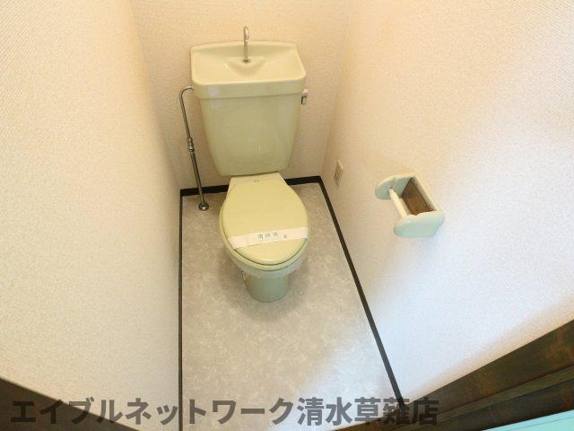 トイレ　清潔感のあるトイレです