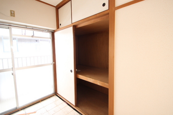 収納　※別部屋の写真です