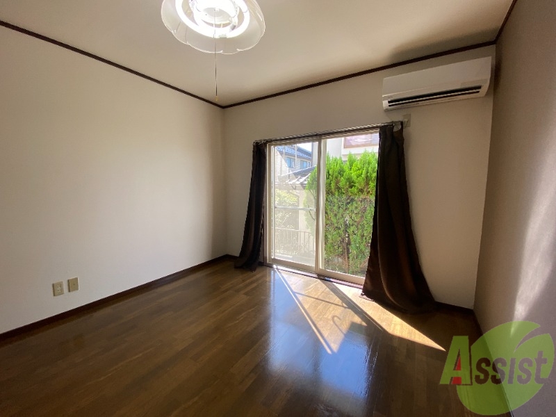 その他部屋・スペース　寝室はございませんがベッドも置けるスペースあります。