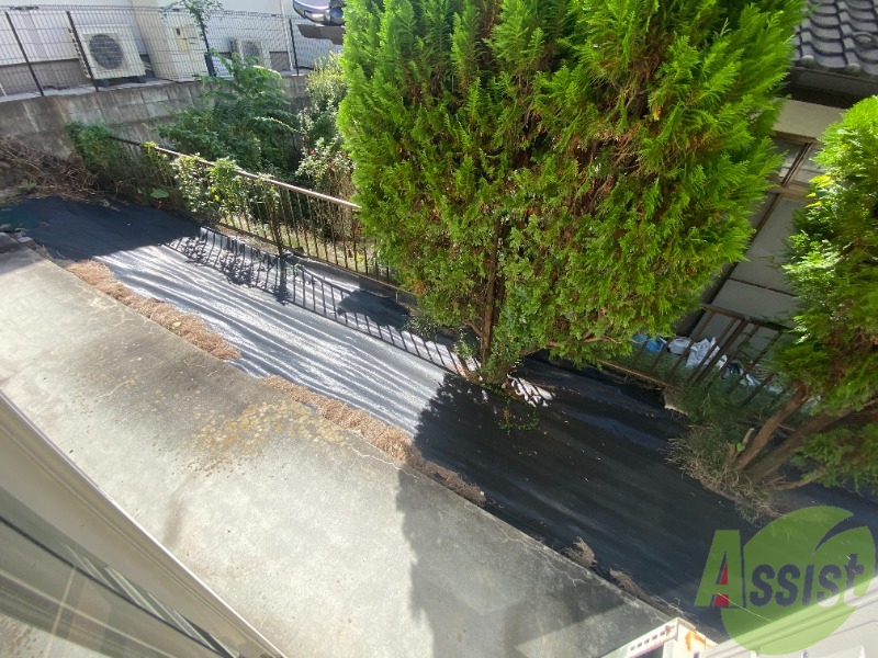 バルコニー　洗濯物がたくさん干せるバルコニーで嬉しいですね。