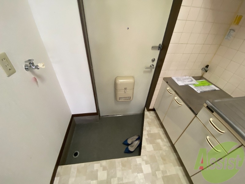 玄関　玄関から見た景色はこちらです。イメージできますか。