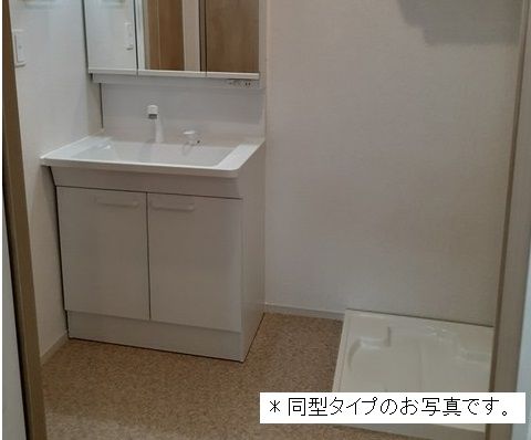 【名古屋市中村区藤江町のアパートの洗面設備】