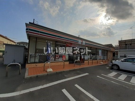 コンビニ　セブンイレブン 岩国山手4丁目店（コンビニ）まで964m