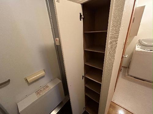 玄関　備品や設備仕様は号室等により異なるため現地をご確認ください。