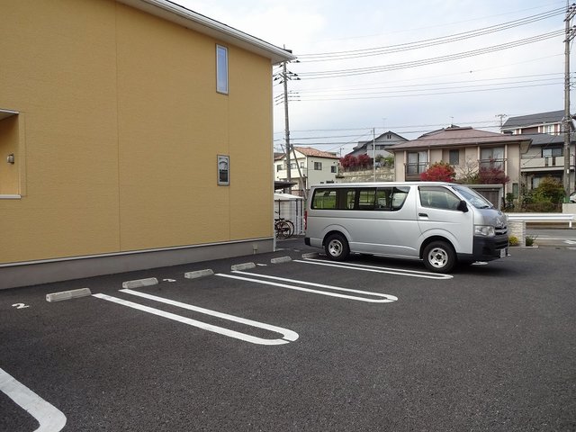 【ボヌール・フラグランスＣの駐車場】