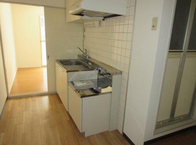 東急東横線 元住吉駅 徒歩19分 3階建 築44年のキッチン写真
