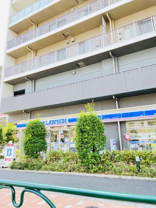 コンビニ　ローソン（コンビニ）まで190m