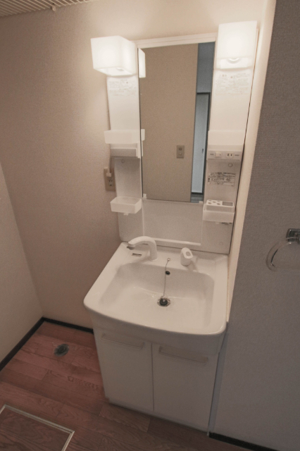 洗面設備　同じ敷地内別のお部屋