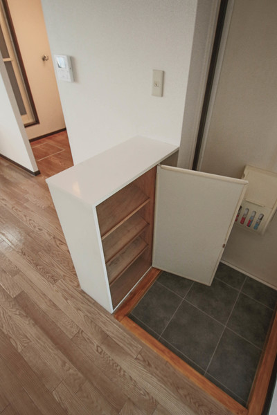 玄関　同じ敷地内別のお部屋