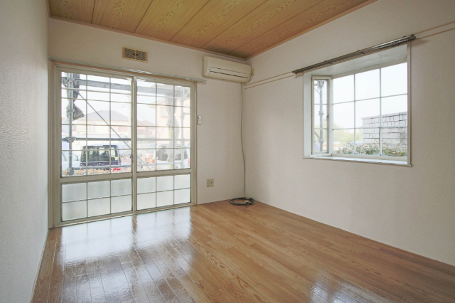 居室・リビング　同じ敷地内別のお部屋