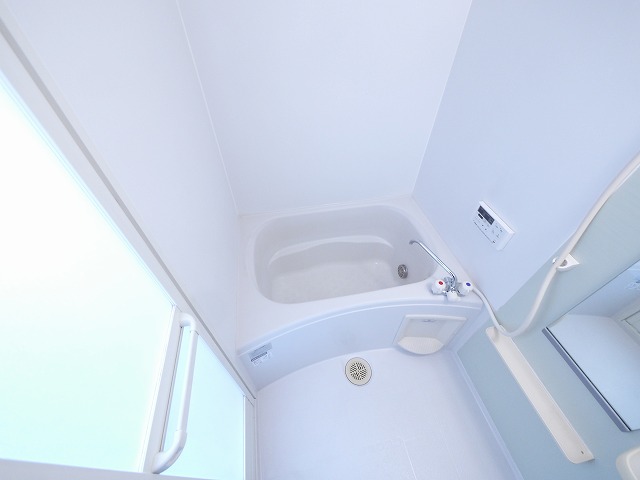 バス・シャワールーム　きれいなお風呂です