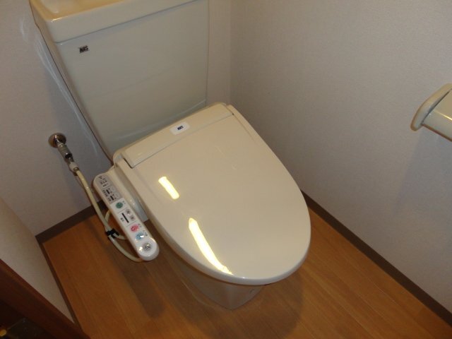 トイレ　シャワー付トイレ
