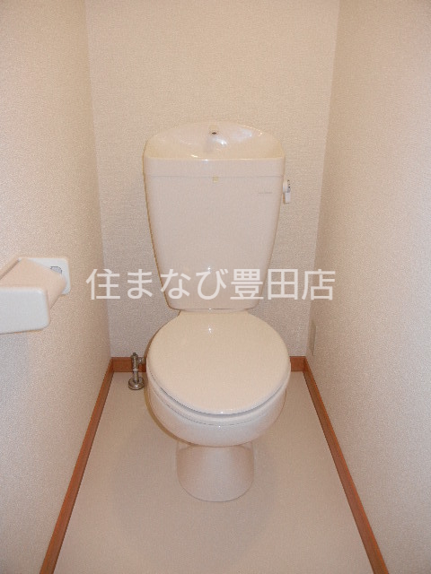 トイレ　同型タイプ
