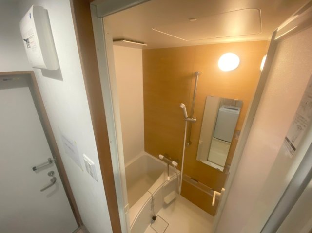 バス・シャワールーム　※退去前の為、写真と現状が異なる場合がございます