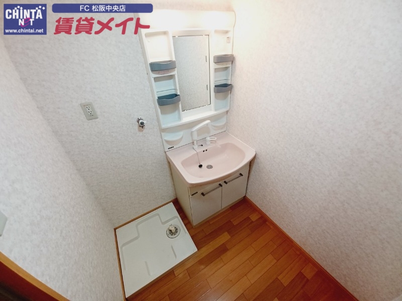 洗面設備　同型別室のお写真です。