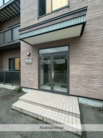 エントランス　駐車場