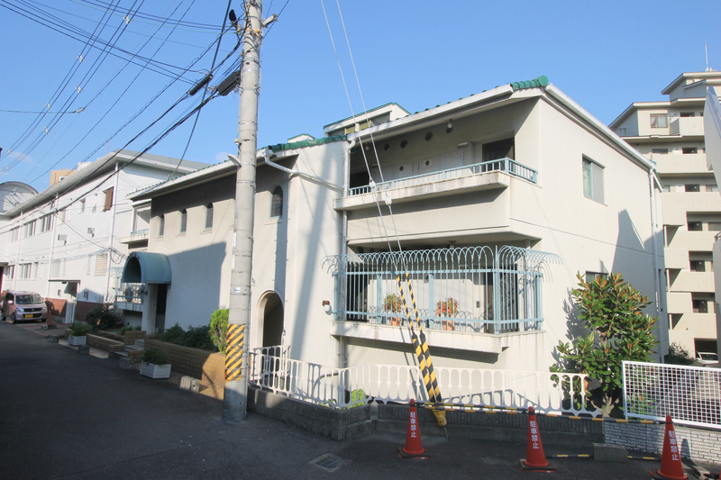 豊中市柴原町のマンションの建物外観