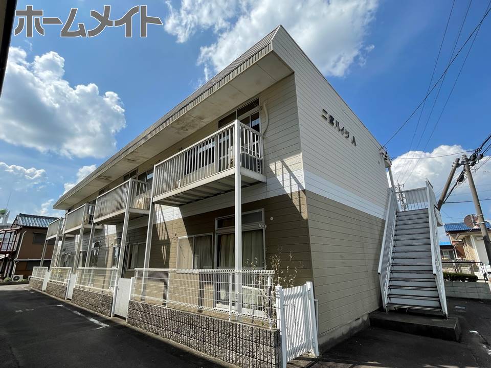 【二宮ハイツＡ（８戸）Ｂ（４戸）の建物外観】