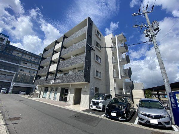 【ＮＪ谷山駅前の建物外観】