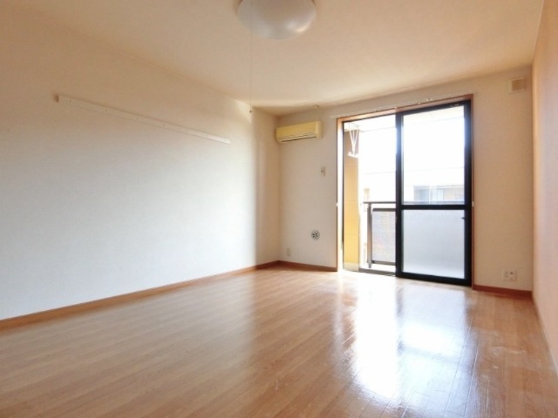 居室・リビング　図面と現状に相違がある場合には現状を優先