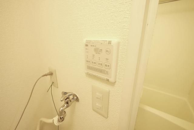 その他設備　浴室乾燥機付き