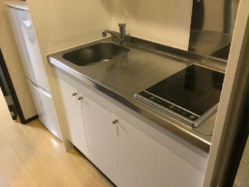 キッチン　電気コンロで安心！！