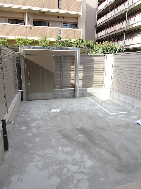 バルコニー　103号室