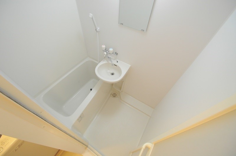 バス・シャワールーム　現状優先