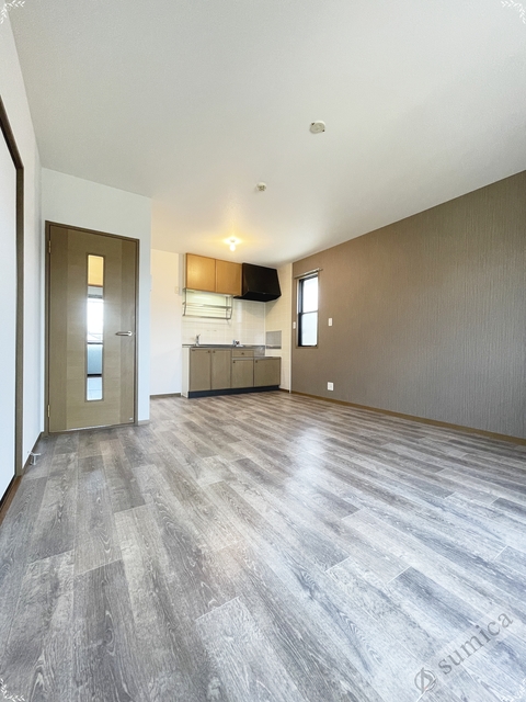 居室・リビング　リビング１１．１帖・レイアウトは自由自在です♪♪