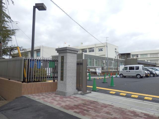 中学校　守山市立守山中学校（中学校）まで1200m