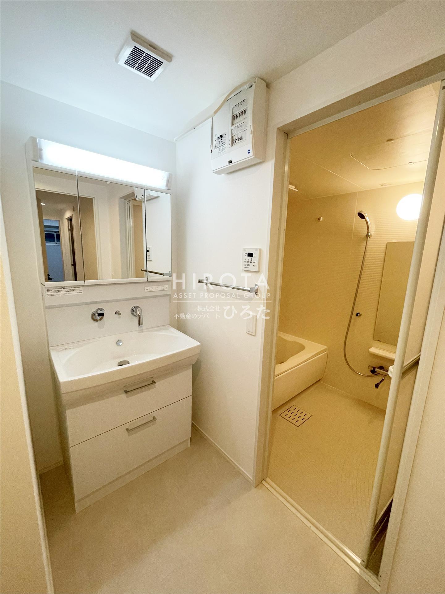 洗面設備　207号室写真