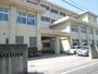 中学校　塚沢中学校（中学校）まで740m