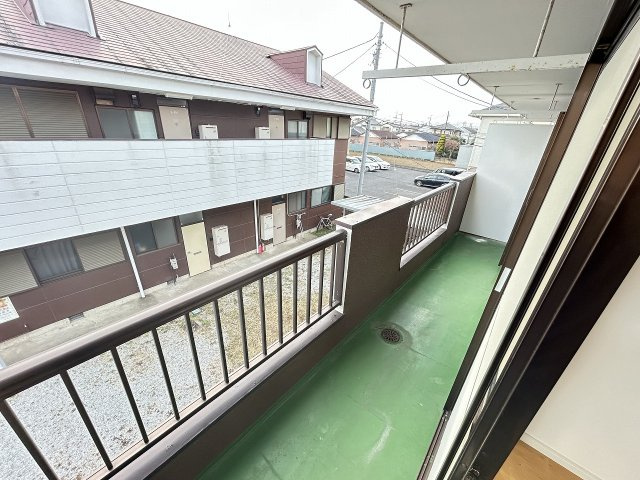 バルコニー　南向きなので日当たり良好のバルコニー！
