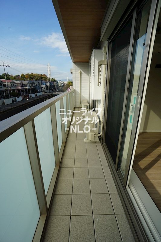 バルコニー　前面を遮る建物がなく風通し、日当たり良好です☆