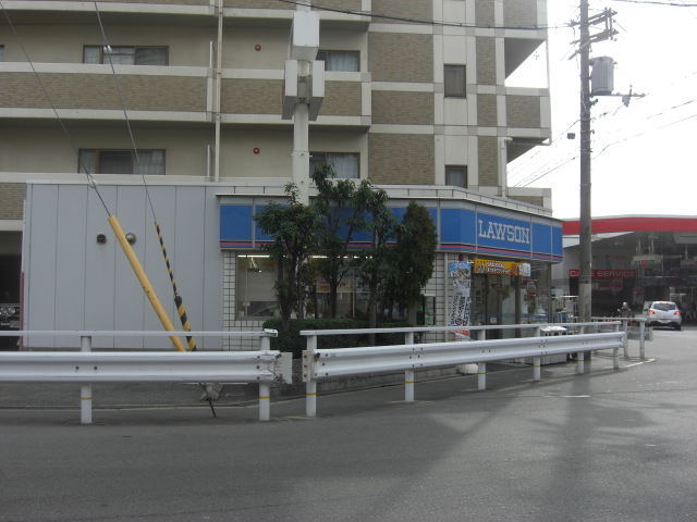 コンビニ　ローソン木川公園前店（コンビニ）まで62m