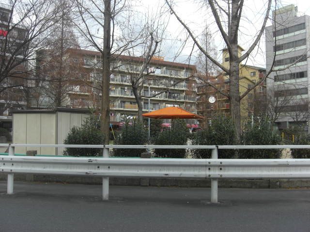 公園　新駅4号公園（公園）まで697m