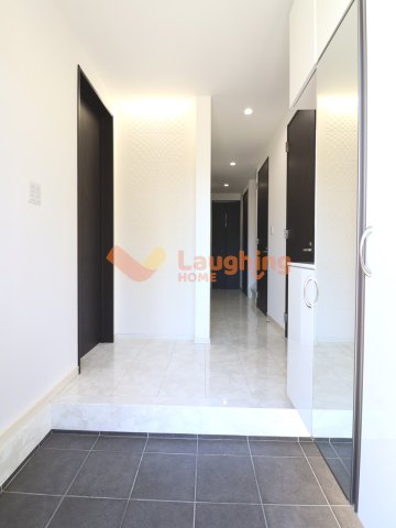 玄関　落ち着いた玄関です