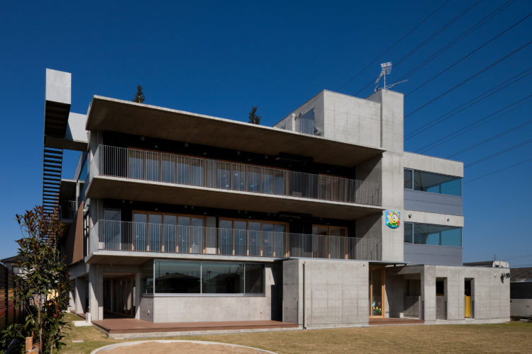 幼稚園・保育園　天美北保育園（幼稚園・保育園）まで2002m