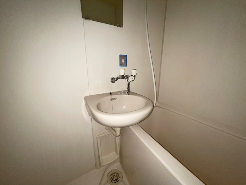 バス・シャワールーム　別部屋のお写真です。ご参考までに！